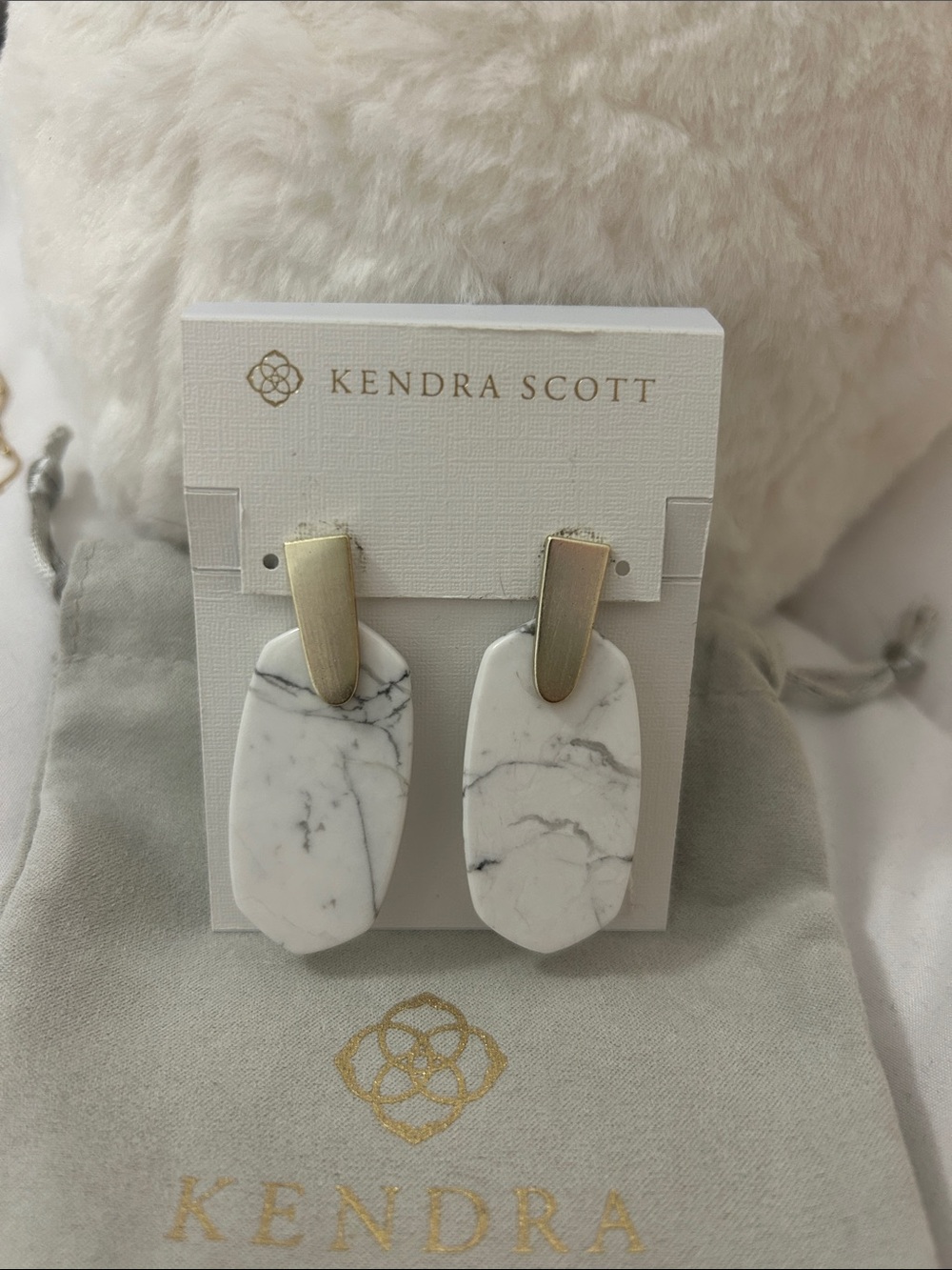 Kendra Scott Aragon Statement Earrings | Gold & Ivory Howlite